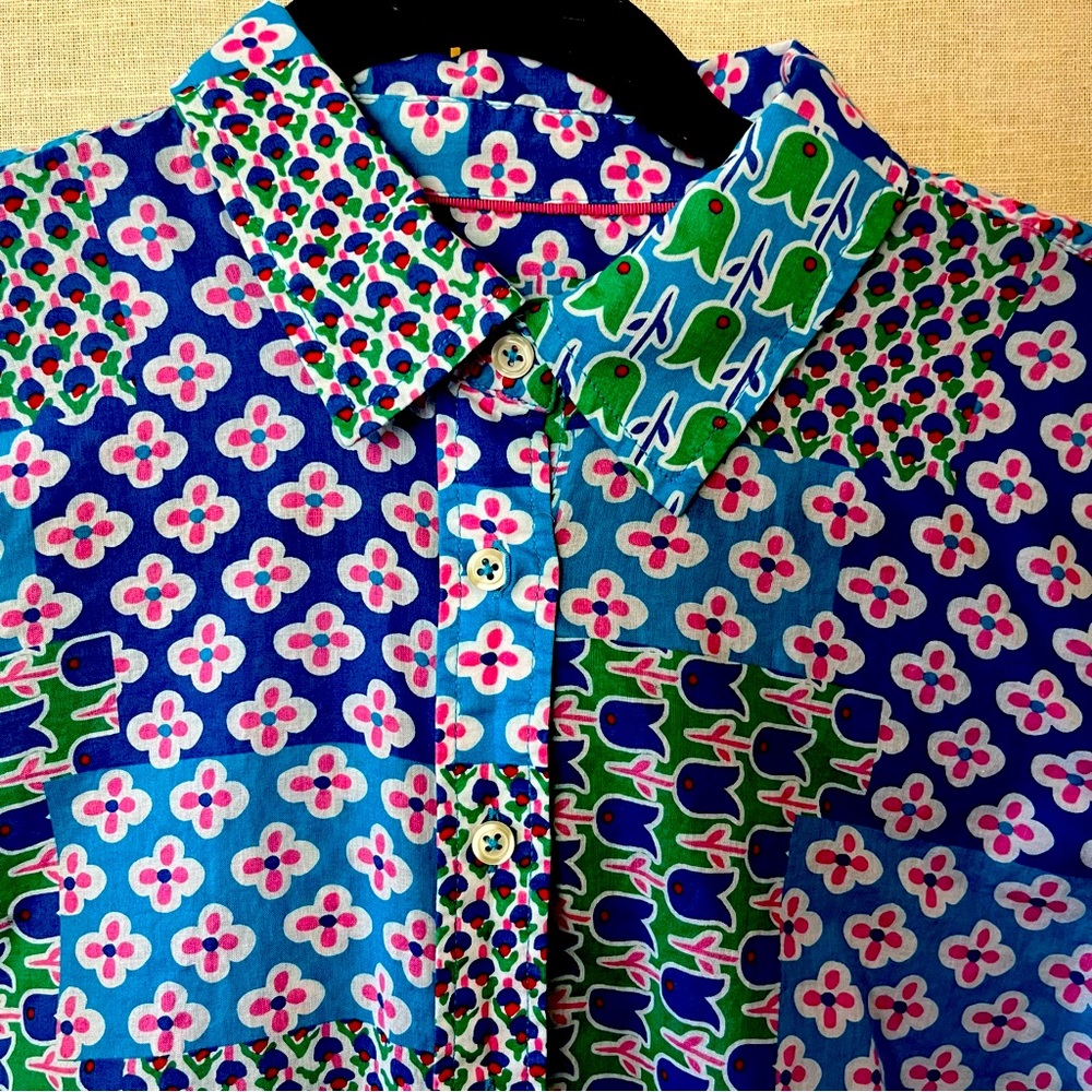 Talbots Classic Cotton Button Front Shirt Retro Multi Floral Tulip Print Top - Picture 4 of 10
